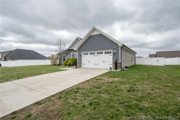 $405,000 | 8802 Chestnut Hill Ct., Charlestown, IN 47111