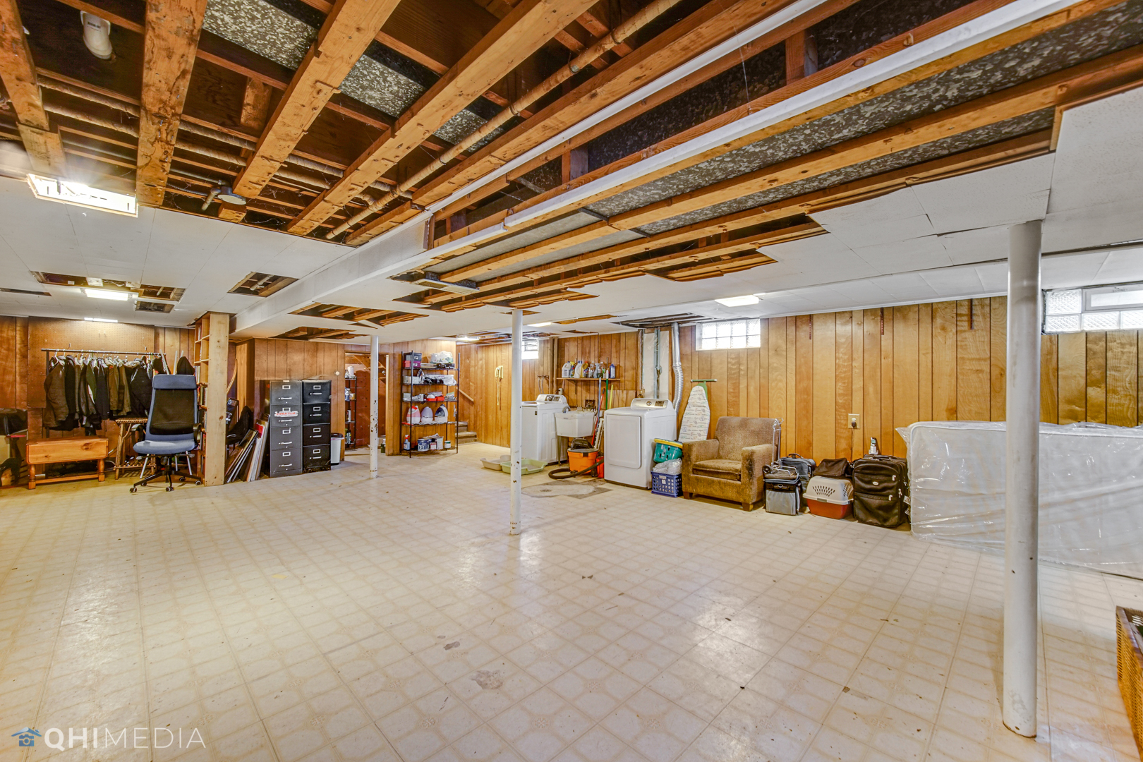 1401 Birch Road Homewood, IL 60430 - Photo 18 of 22 a view of a room with gym equipment