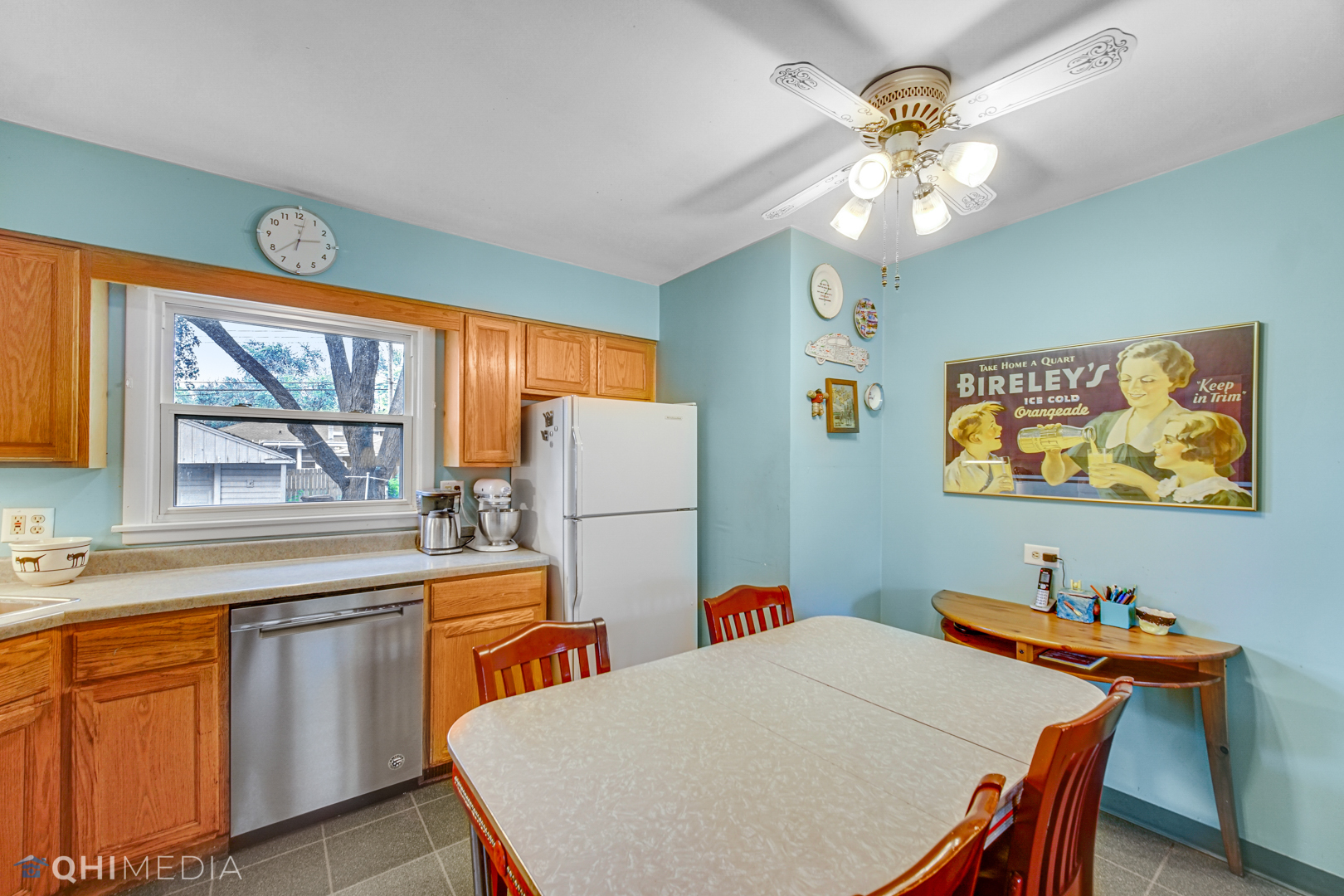1401 Birch Road Homewood, IL 60430 - Photo 7 of 22 a very nice looking dining room with a window