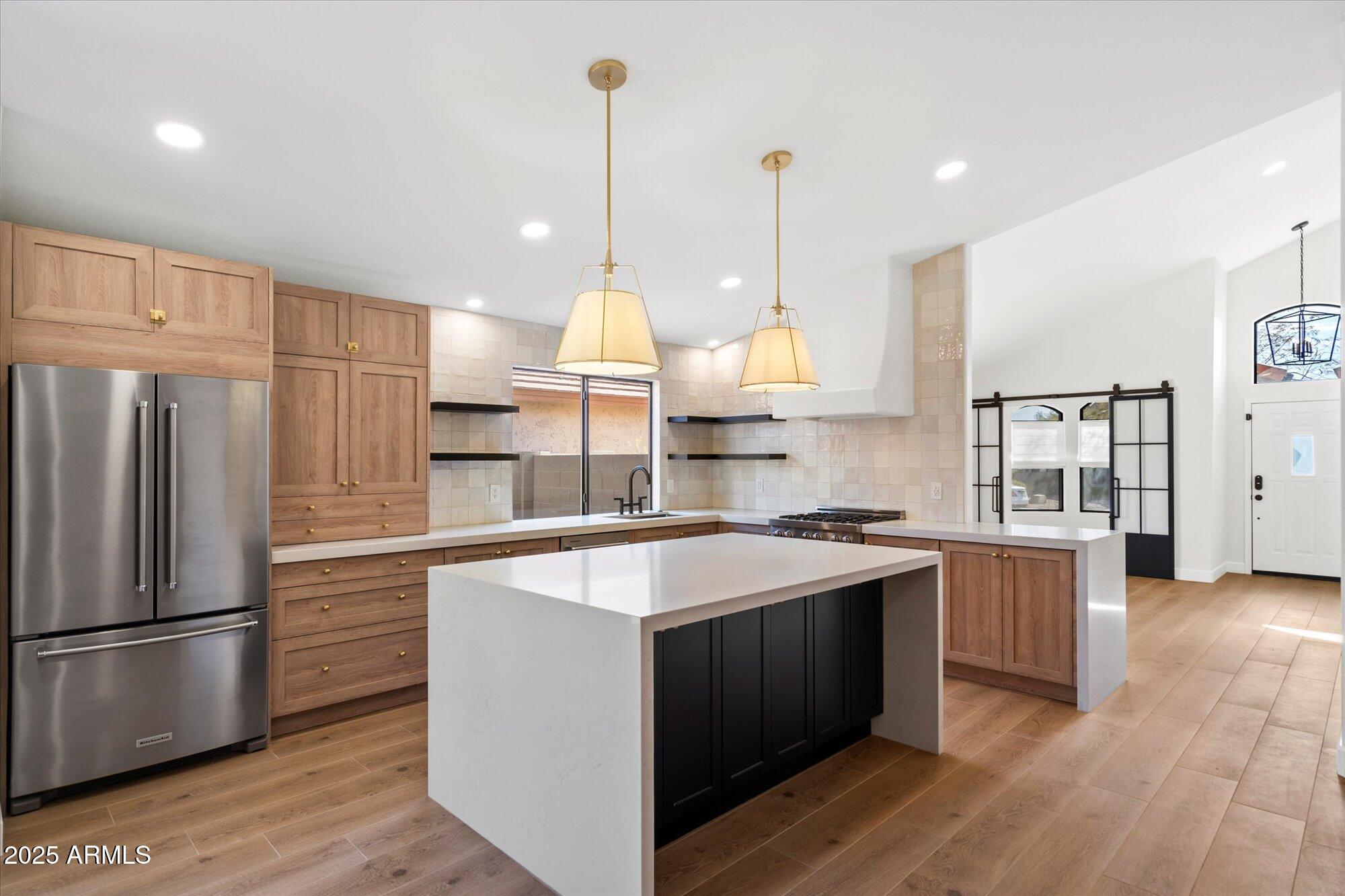 4706 East Jaeger Road Phoenix, AZ 85050 - Photo 9 of 30 Kitchen