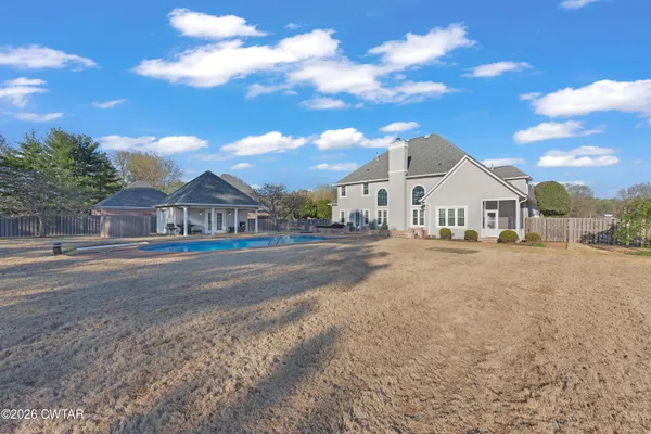 $665,000 | 153 Willow Green Drive, Jackson, TN 38305