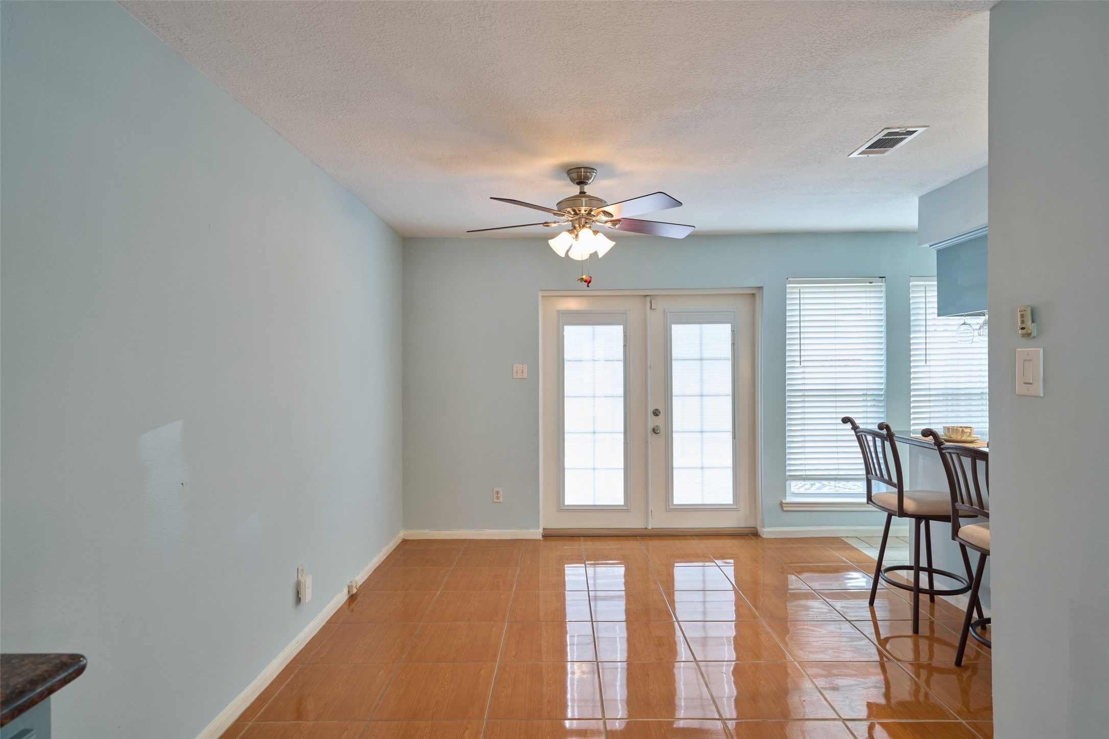 6700 Richardson Road, Unit 302 Houston, TX 77069 - Photo 11 of 33 Gallery Image 11