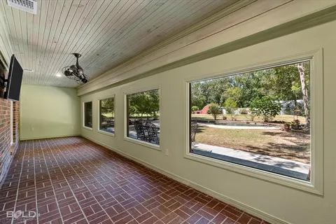 $750,000 | 5800 Jefferson Paige Road, Shreveport, LA 71119