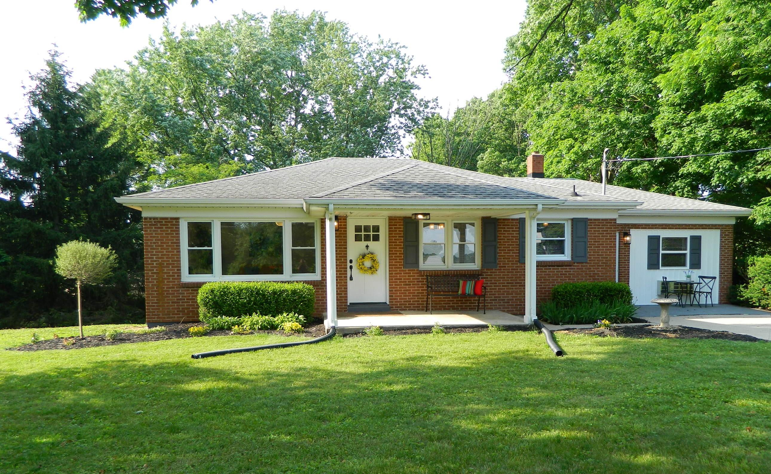 3786 Fairfield Springfield, OH 45502 - Photo 2 of 47