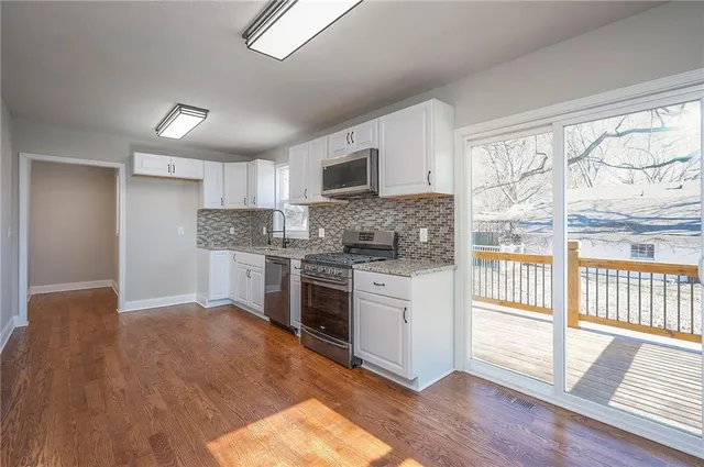 $330,000 | 524 East Prairie Street, Olathe, KS 66061