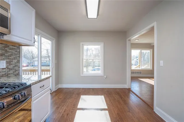 $330,000 | 524 East Prairie Street, Olathe, KS 66061