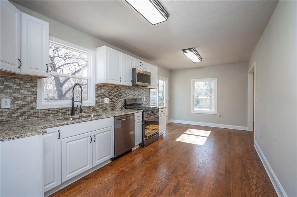 524 East Prairie Street Olathe, KS 66061 - Photo 14 of 37