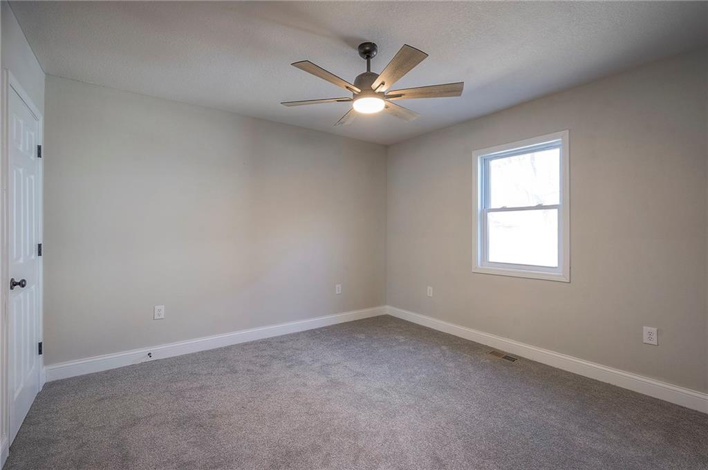 524 East Prairie Street Olathe, KS 66061 - Photo 17 of 37