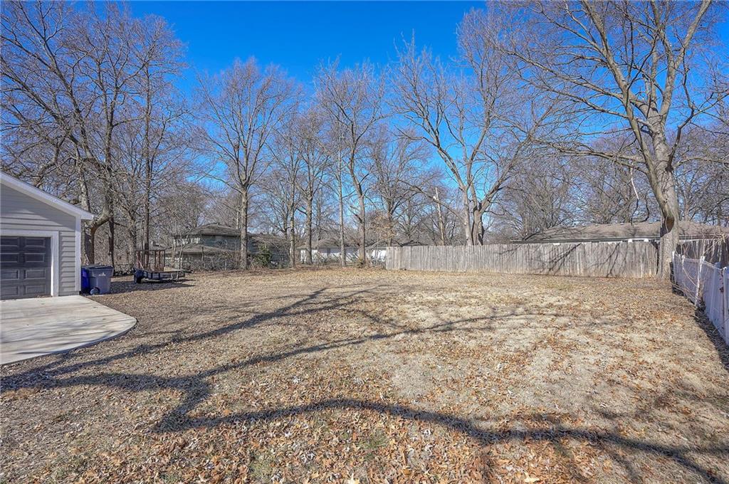 524 East Prairie Street Olathe, KS 66061 - Photo 33 of 37