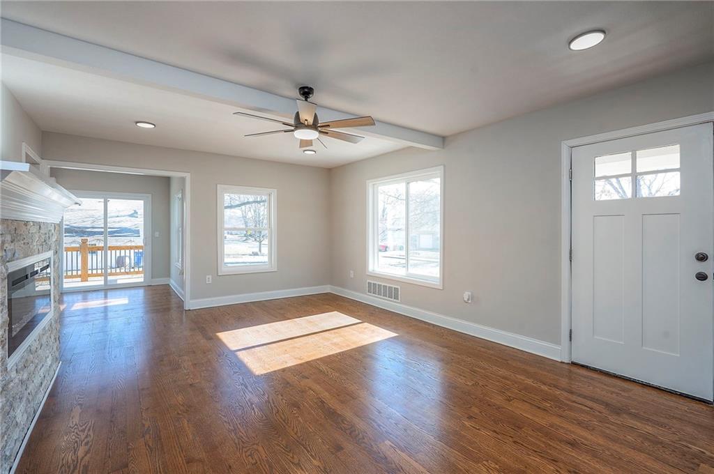 524 East Prairie Street Olathe, KS 66061 - Photo 6 of 37