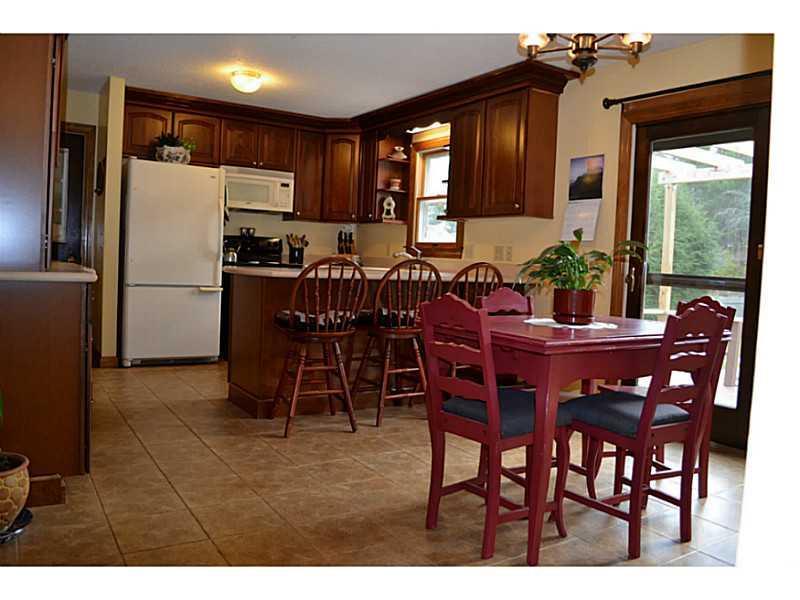 17 Birch Point Road Wiscasset, ME 04578 - Photo 7 of 26 Kitchen.