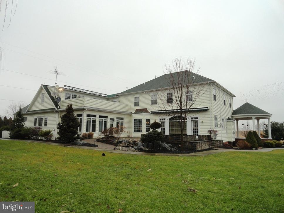 160 Bowman Road Lancaster, PA 17602 - Photo 4 of 23