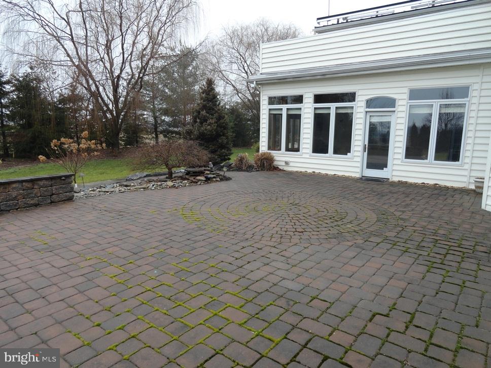 160 Bowman Road Lancaster, PA 17602 - Photo 5 of 23
