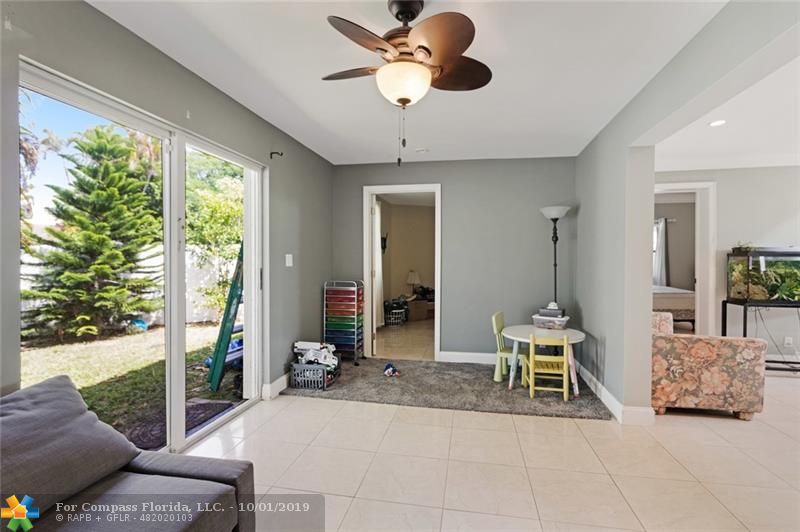 8067 Buttonwood Circle Tamarac, FL 33321 - Photo 23 of 33