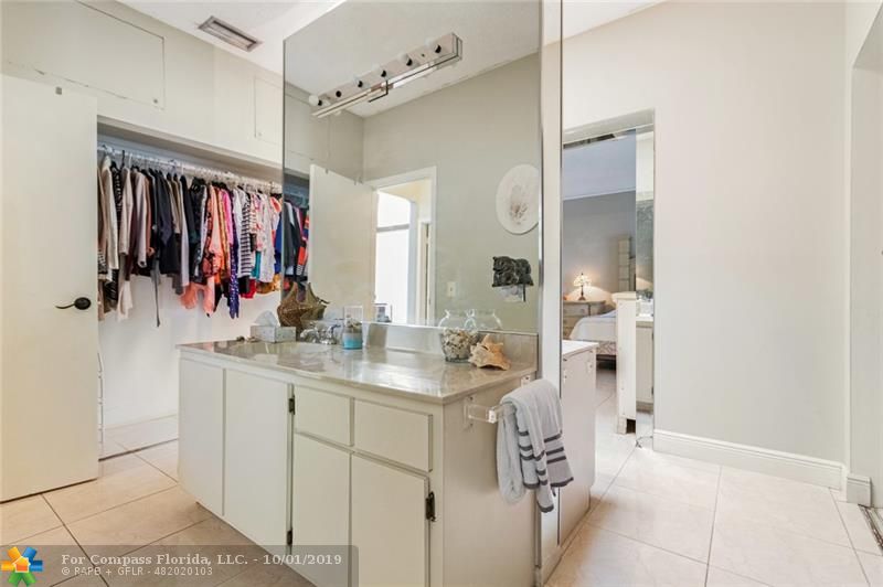 8067 Buttonwood Circle Tamarac, FL 33321 - Photo 24 of 33