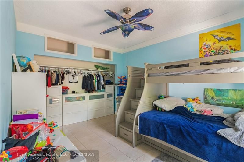 8067 Buttonwood Circle Tamarac, FL 33321 - Photo 25 of 33