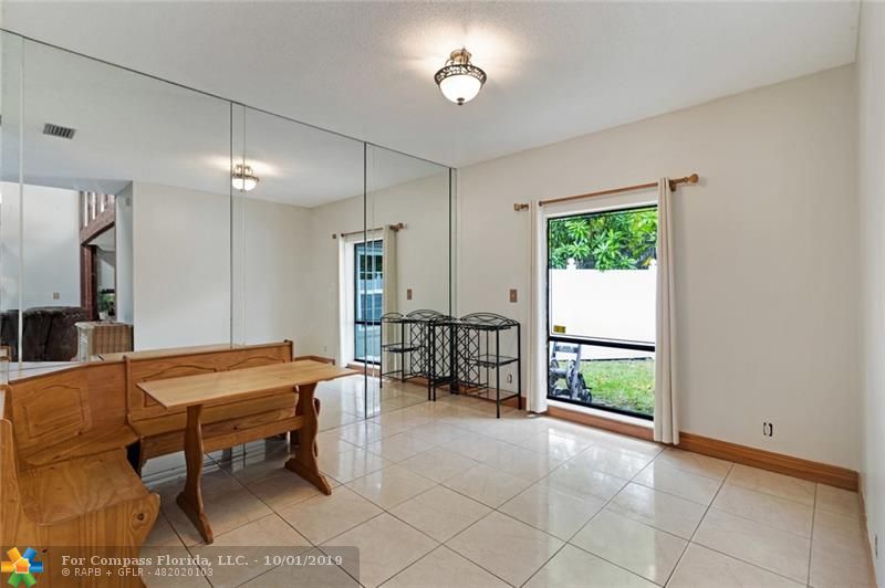 8067 Buttonwood Circle Tamarac, FL 33321 - Photo 26 of 33