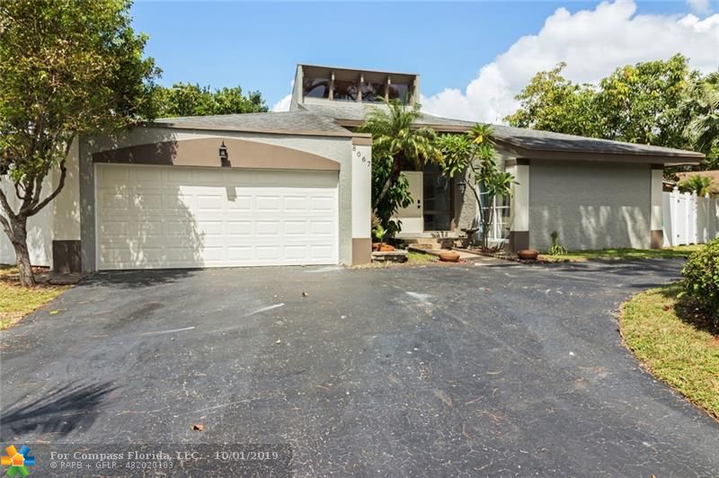 8067 Buttonwood Circle Tamarac, FL 33321 - Photo 30 of 33