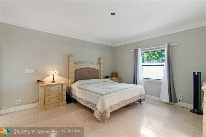 8067 Buttonwood Circle Tamarac, FL 33321 - Photo 9 of 33