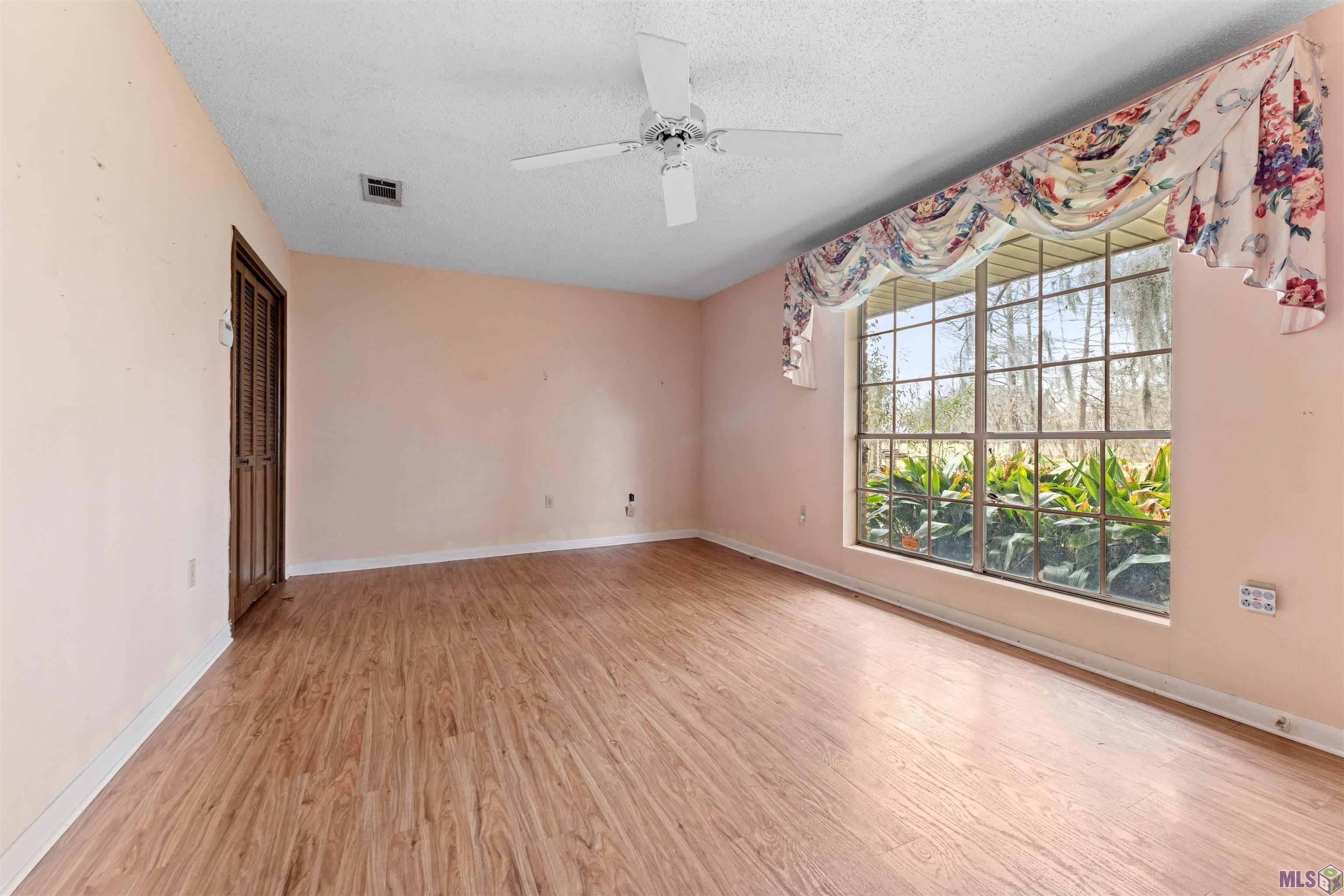 12417 Roddy Road Gonzales, LA 70737 - Photo 15 of 45