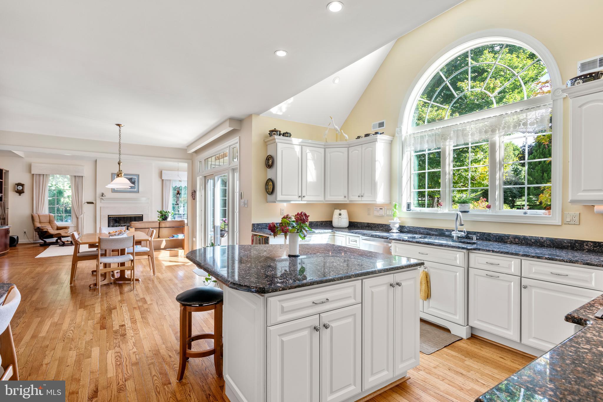 824 Turnbridge Road Wayne, PA 19087 - Photo 7 of 46