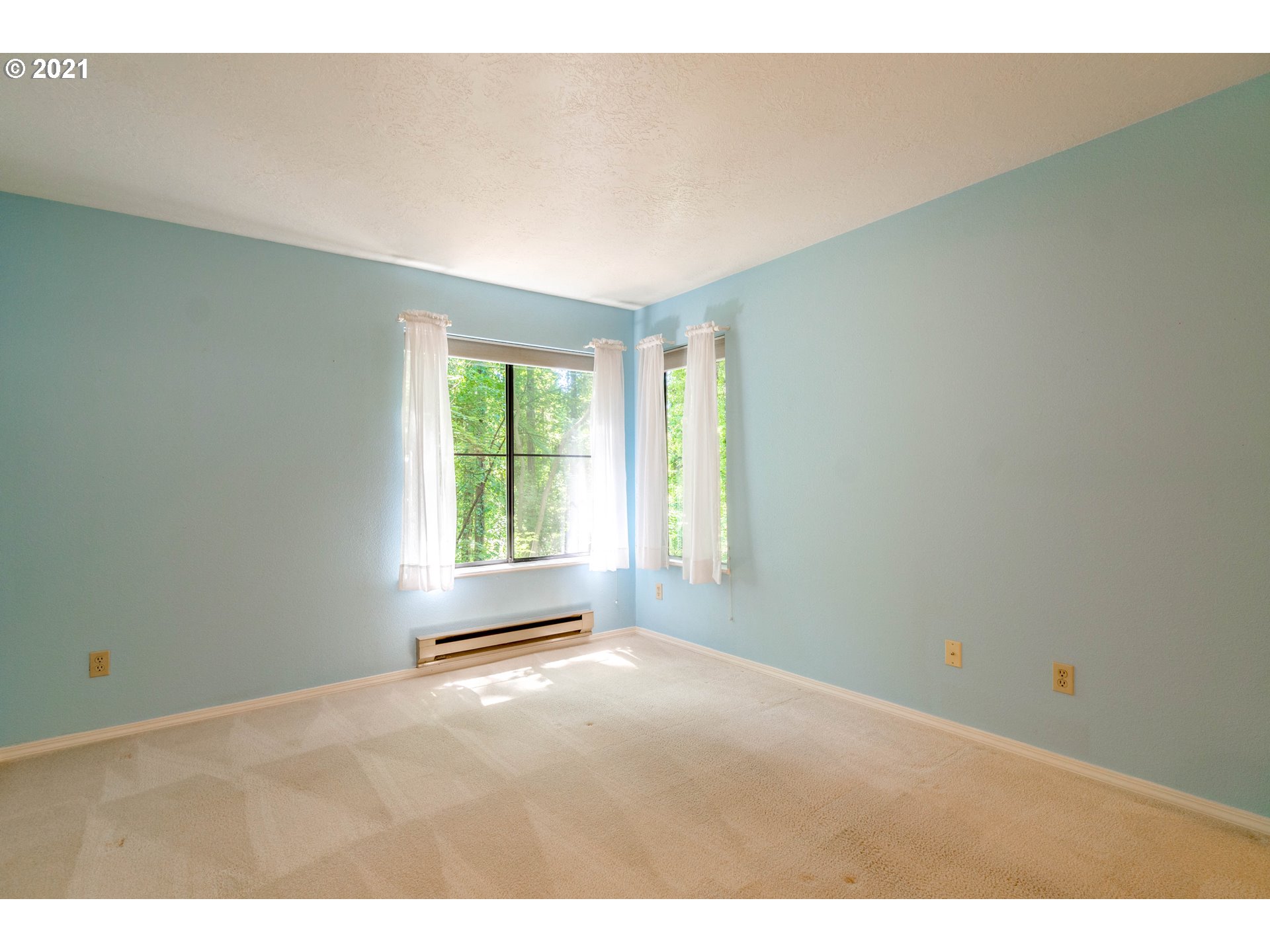 4000 Carman Drive, Unit E68 Lake Oswego, OR 97035 - Photo 16 of 27