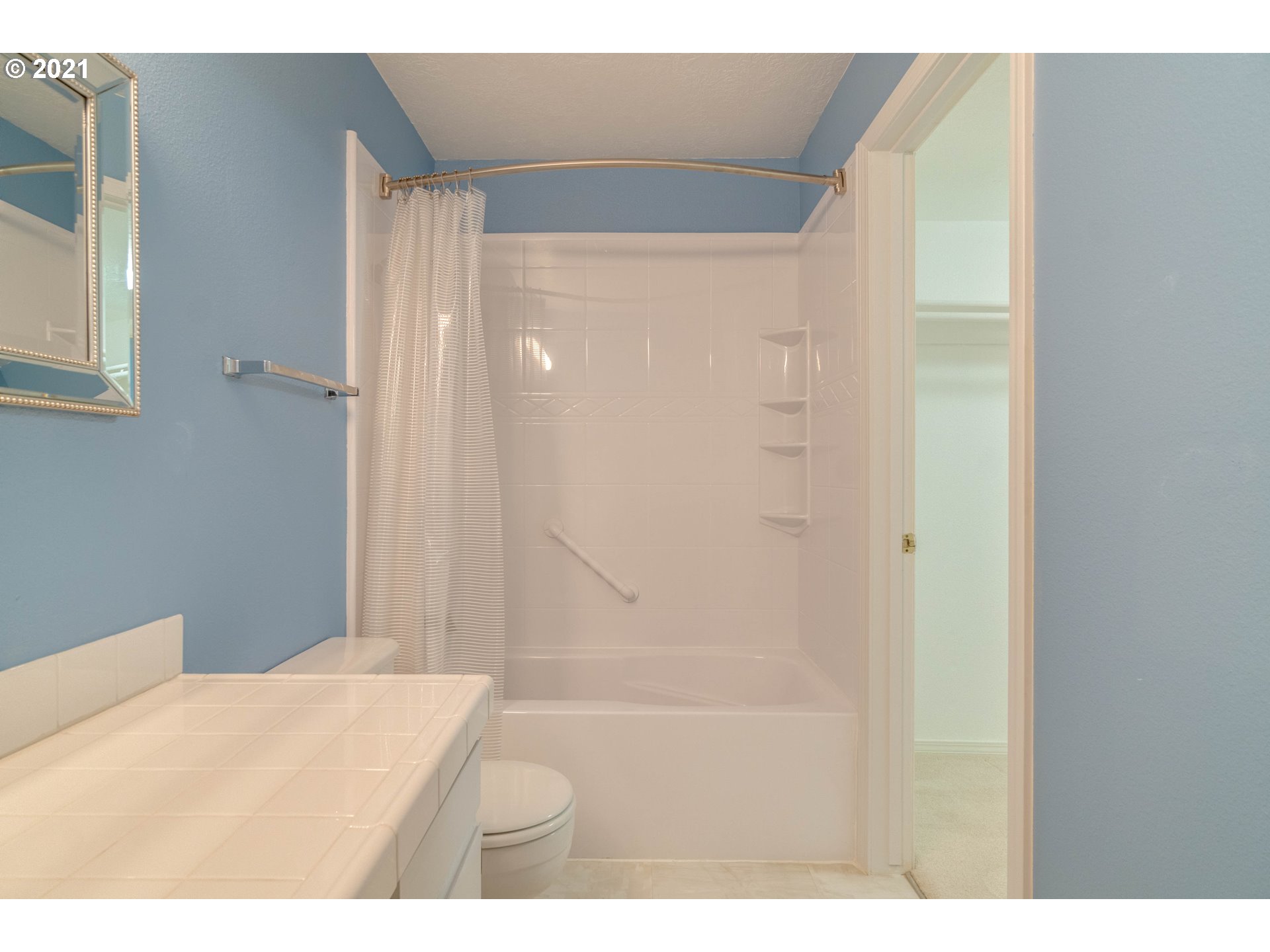 4000 Carman Drive, Unit E68 Lake Oswego, OR 97035 - Photo 19 of 27