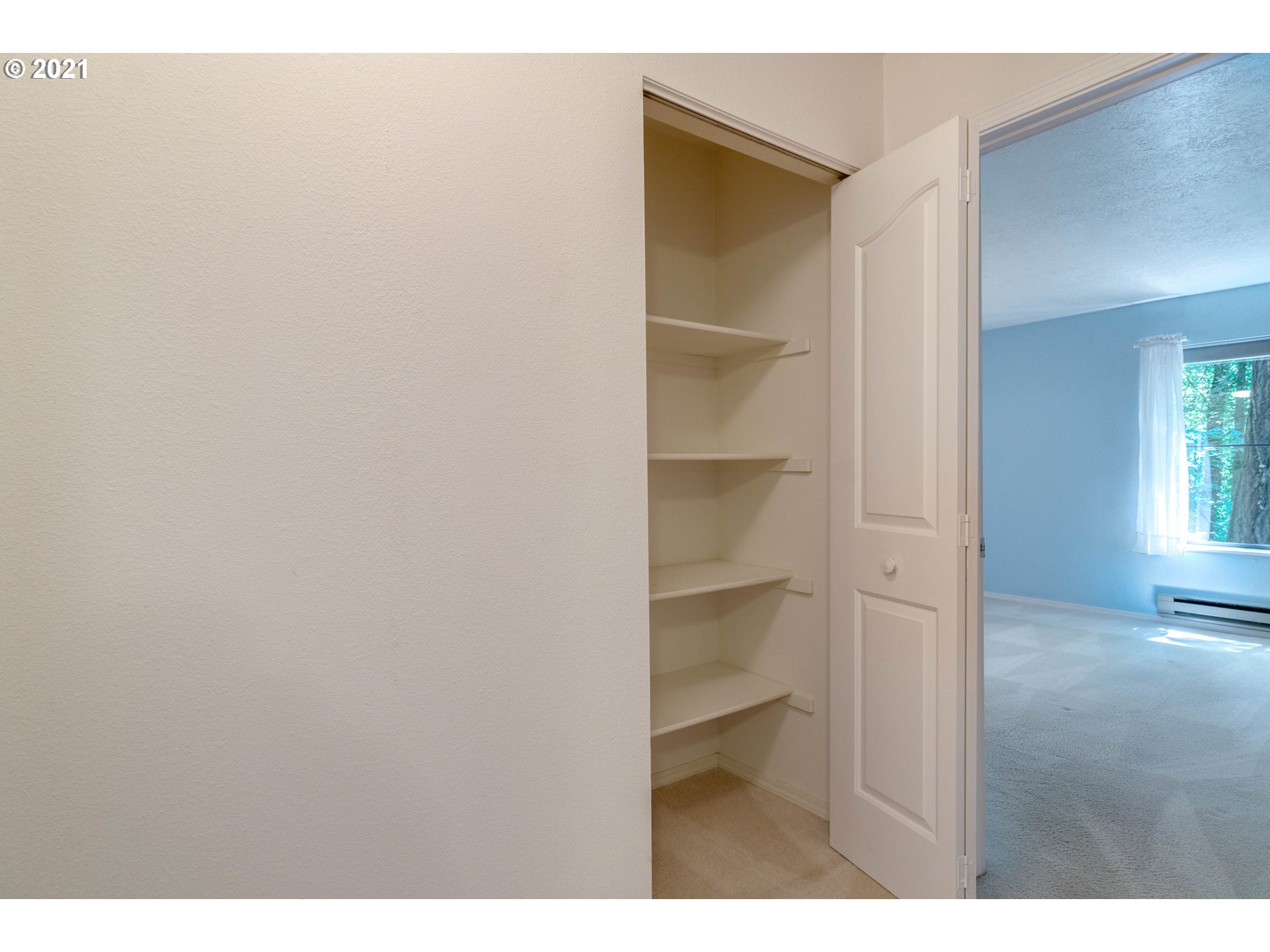 4000 Carman Drive, Unit E68 Lake Oswego, OR 97035 - Photo 20 of 27