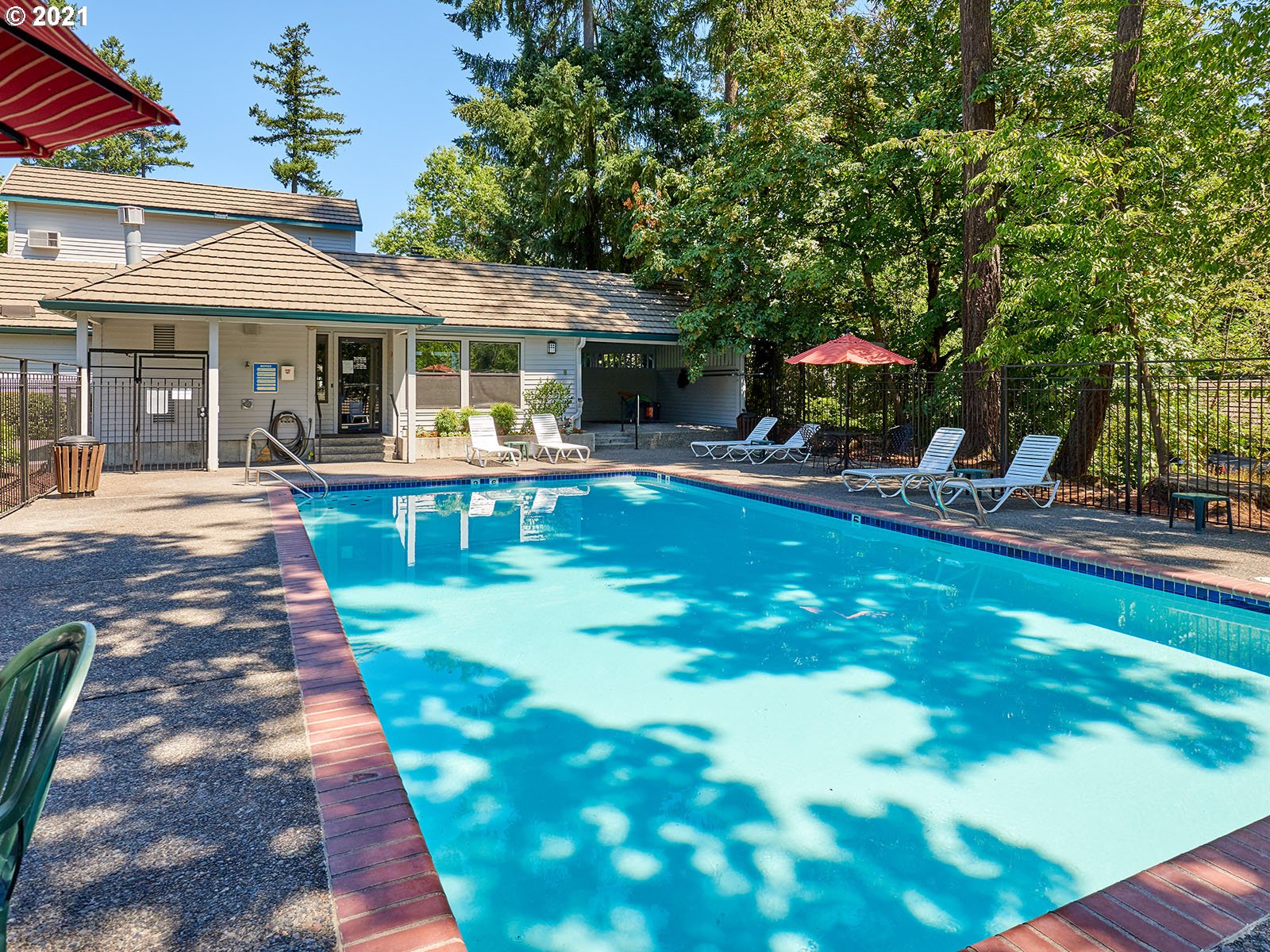 4000 Carman Drive, Unit E68 Lake Oswego, OR 97035 - Photo 25 of 27