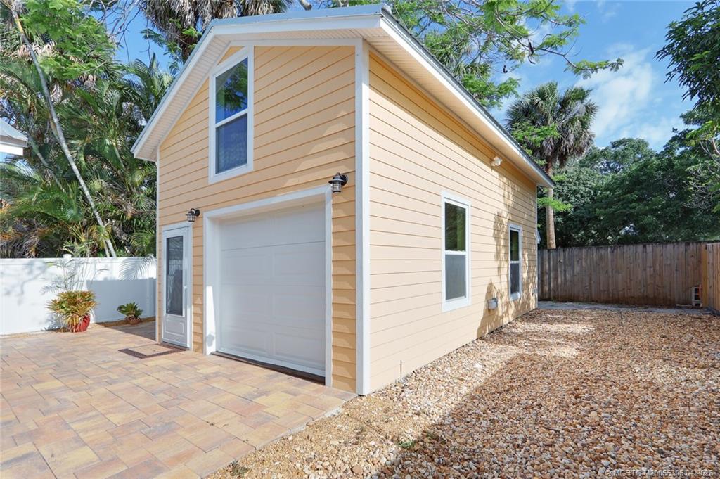 550 Southwest Riverview Street Stuart, FL 34994 - Photo 35 of 42 Gallery Image 35