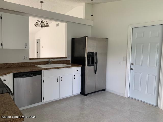 1431 Hanscom Road Southwest Palm Bay, FL 32908 - Photo 3 of 10 IMG_3991