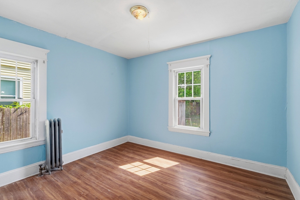 371 Oakland Street, Unit 1 Springfield, MA 01108 - Photo 6 of 19 Gallery Image 6