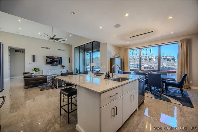 $2,150,000 | 91 McLaren Drive, Sunrise Beach, MO 65079