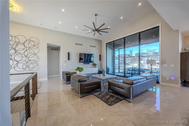 $2,150,000 | 91 McLaren Drive, Sunrise Beach, MO 65079