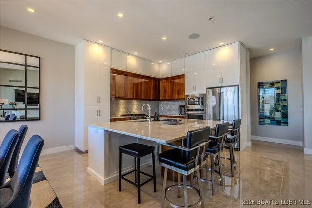 $2,150,000 | 91 McLaren Drive, Sunrise Beach, MO 65079