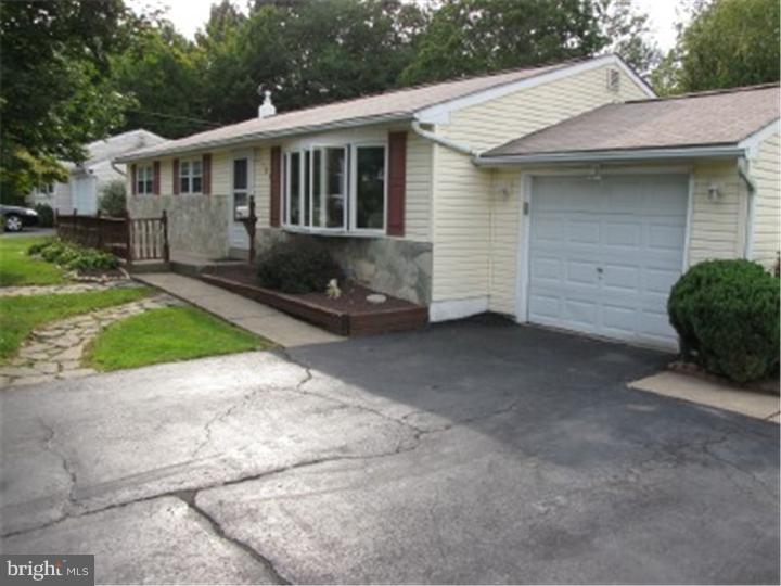 706 Roger Road Warminster, PA 18974 - Photo 2 of 16 Exterior Front
