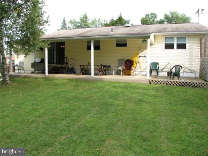 706 Roger Road Warminster, PA 18974 - Photo 16 of 16 Exterior Back