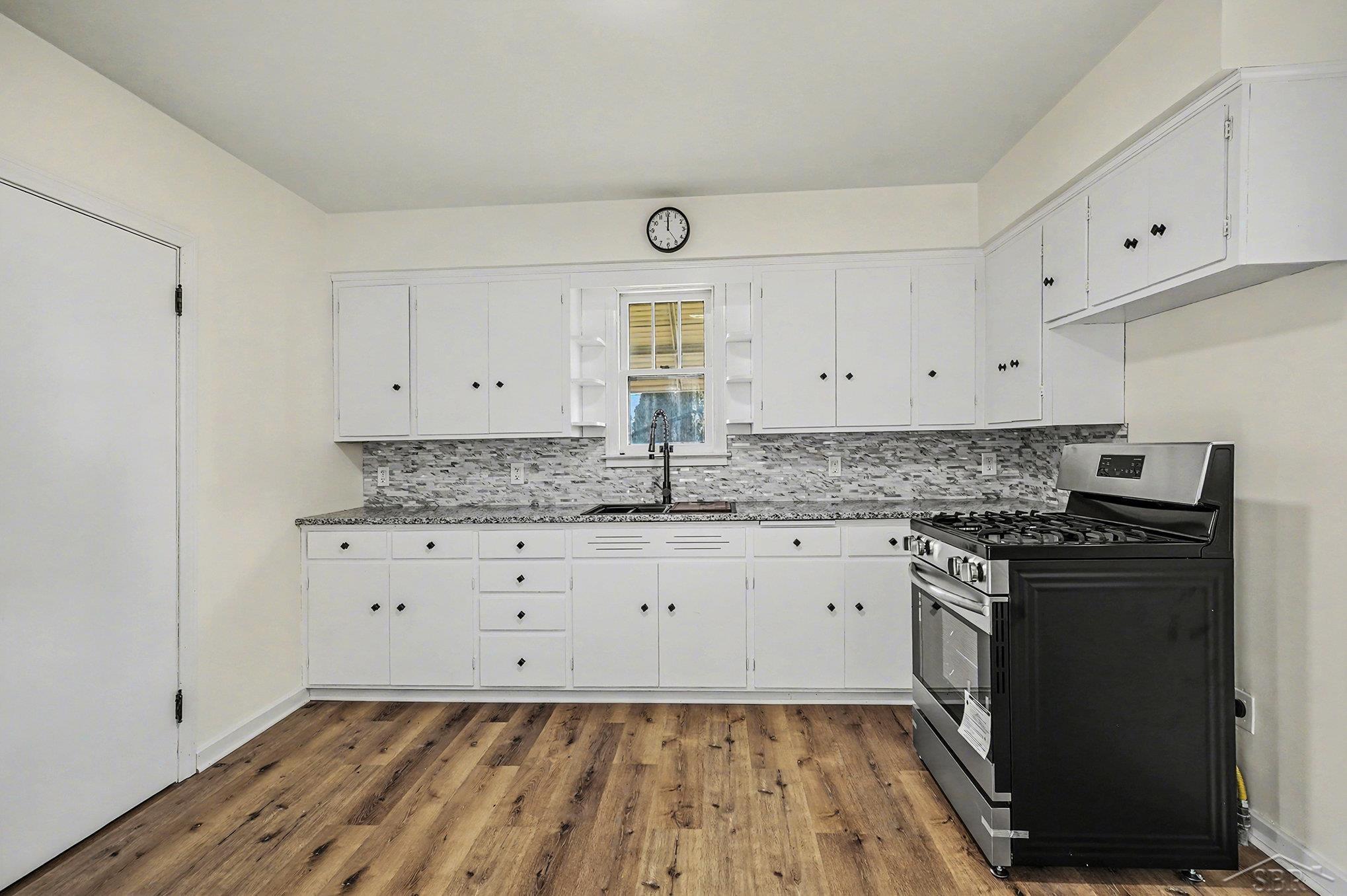 1707 South Monroe Street Bay City, MI 48708 - Photo 8 of 15 50197282-fdd5b3cb-ae39-4e0a-ad11-2c3e72acdaa4.JPG
