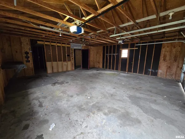 $77,900 | 165 West Twyman Street, Bushnell, IL 61422