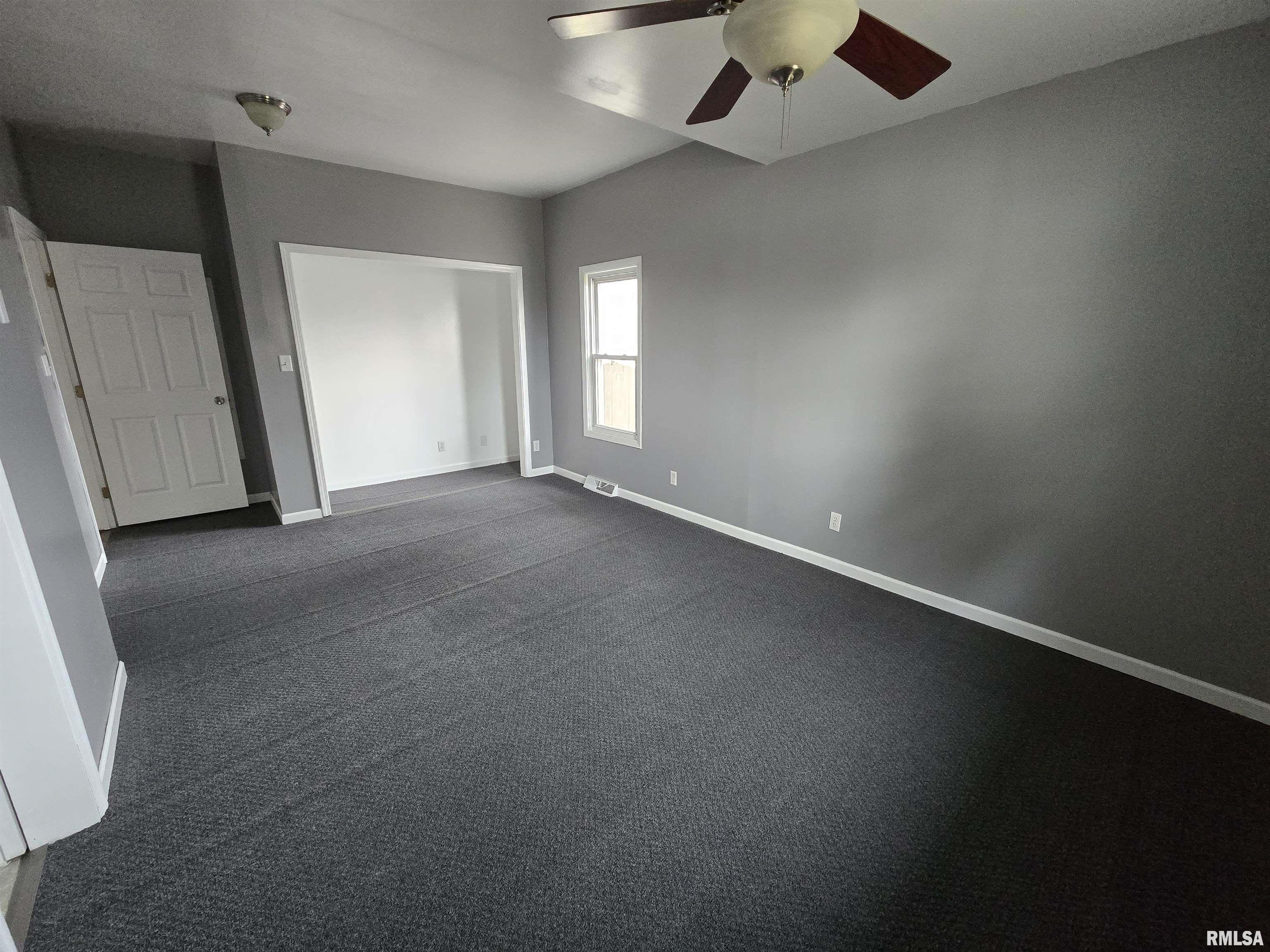 165 West Twyman Street Bushnell, IL 61422 - Photo 6 of 18