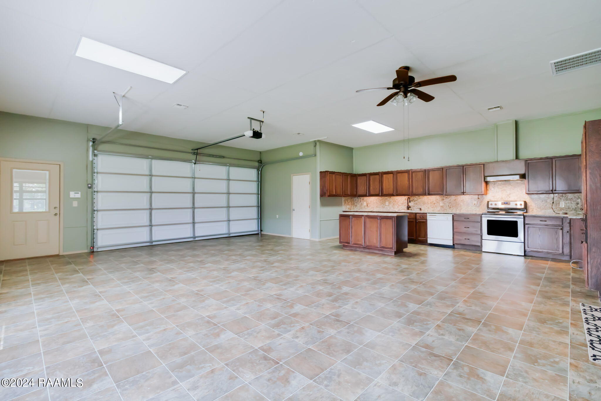 3913 Pickett Road Erath, LA 70533 - Photo 27 of 39 27-web-or-mls-3913 Pickett Rd-19