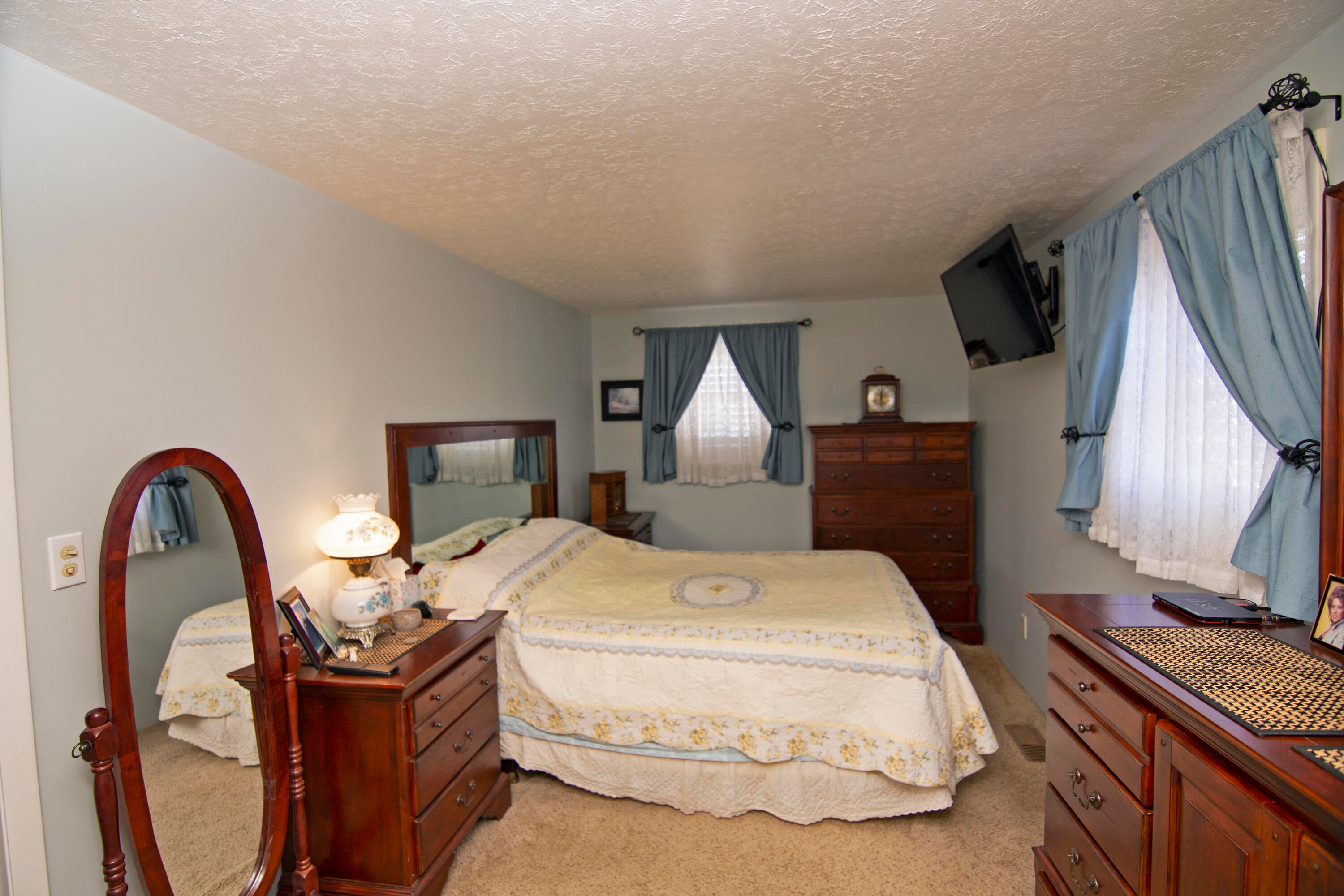 1399 Russell Scott Road Hillsboro, WV 24946 - Photo 36 of 92 Gallery Image 36