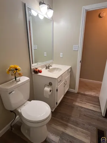 $319,900 | 8001 Southwest 24th Street, Topeka, KS 66614