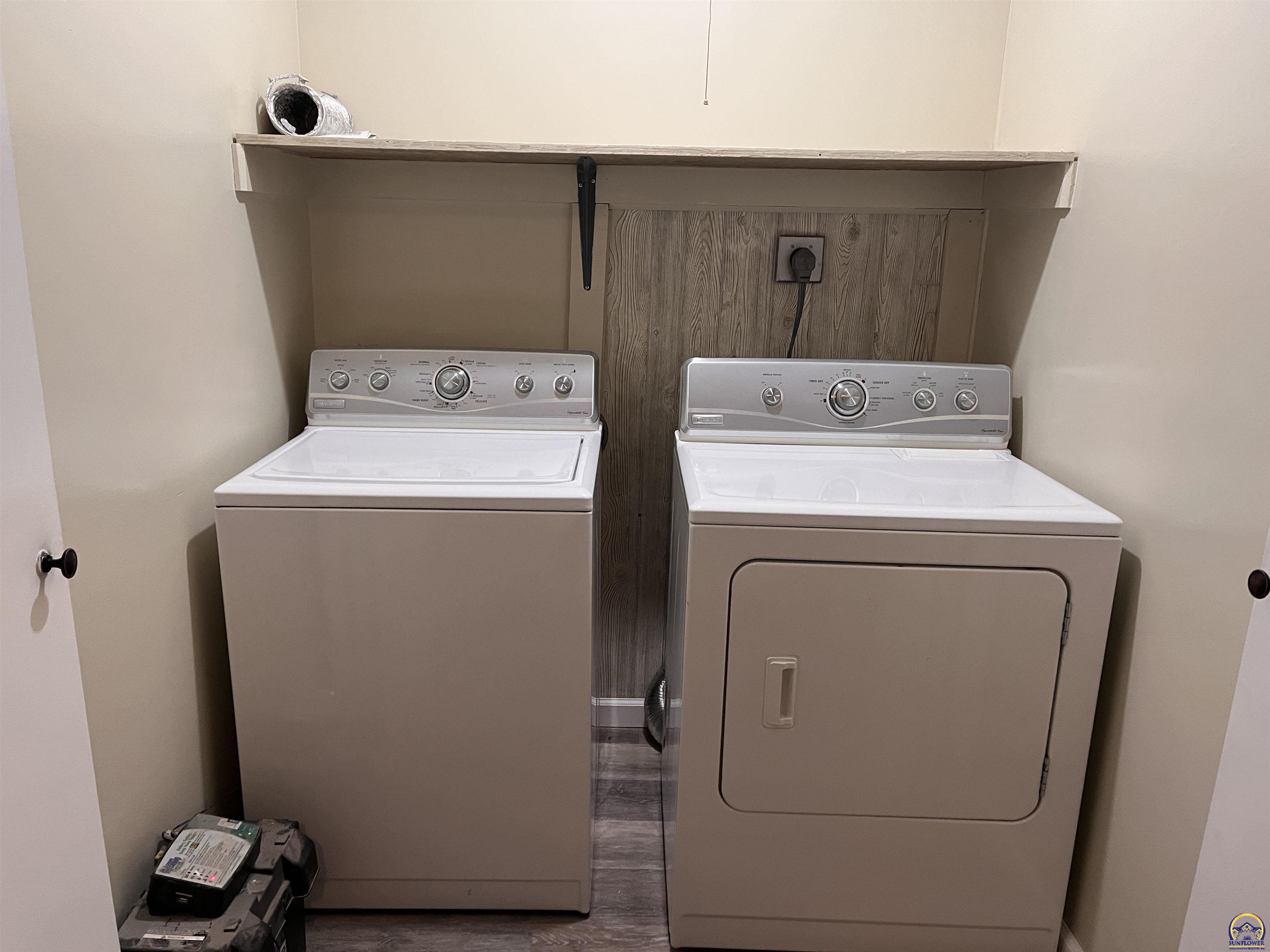 8001 Southwest 24th Street Topeka, KS 66614 - Photo 25 of 32 Laundry