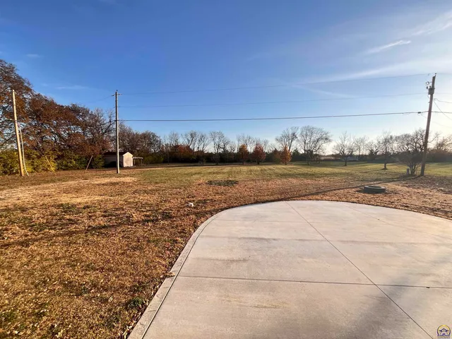 $319,900 | 8001 Southwest 24th Street, Topeka, KS 66614