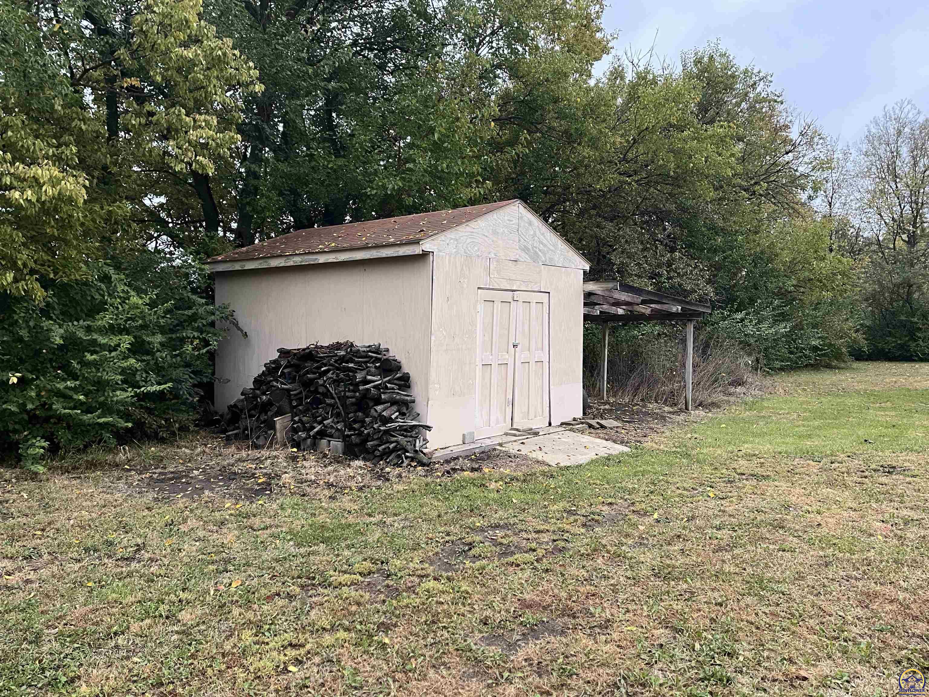 8001 Southwest 24th Street Topeka, KS 66614 - Photo 30 of 32 Storage Shed