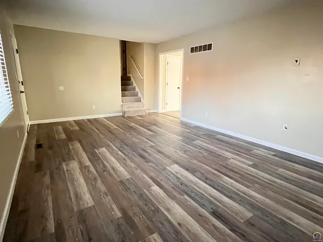 $319,900 | 8001 Southwest 24th Street, Topeka, KS 66614