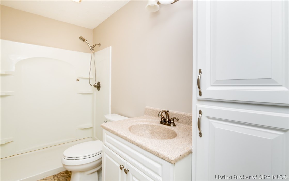 717 Kent Street New Albany, IN 47150 - Photo 23 of 60