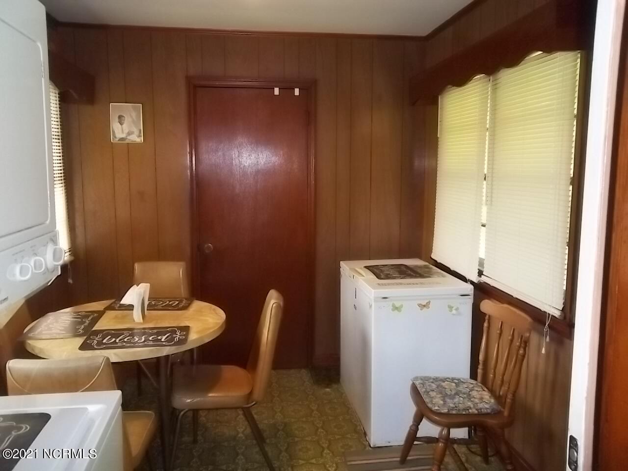 1350 Blades Road Havelock, NC 28532 - Photo 13 of 18 Utility-Mud Room