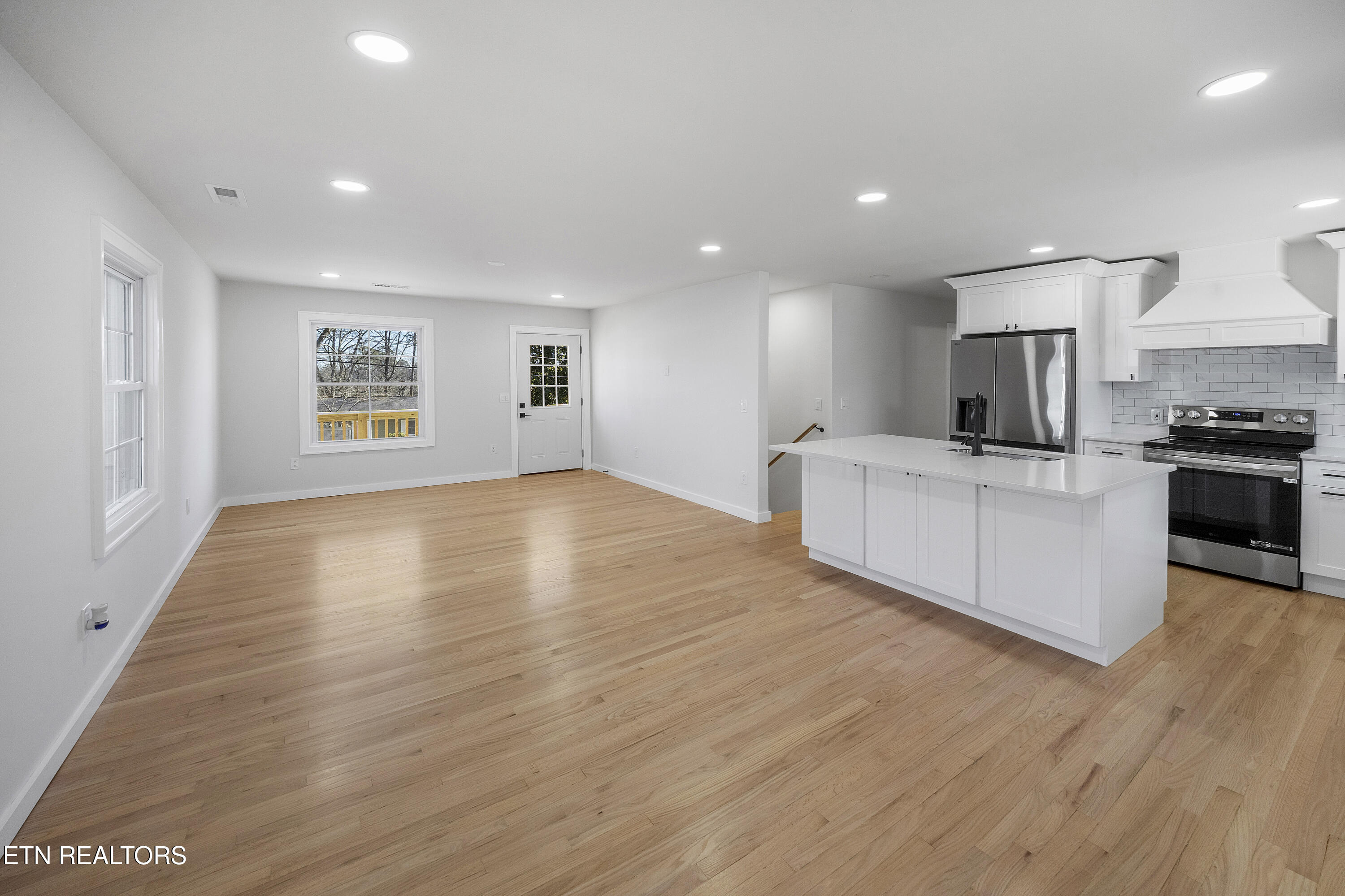 713 Aeronca Road Northwest Knoxville, TN 37919 - Photo 14 of 36 living room/Kitchen